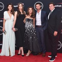 Maria Shriver Has Her Children Stand When She Enters A Room Out of Respect